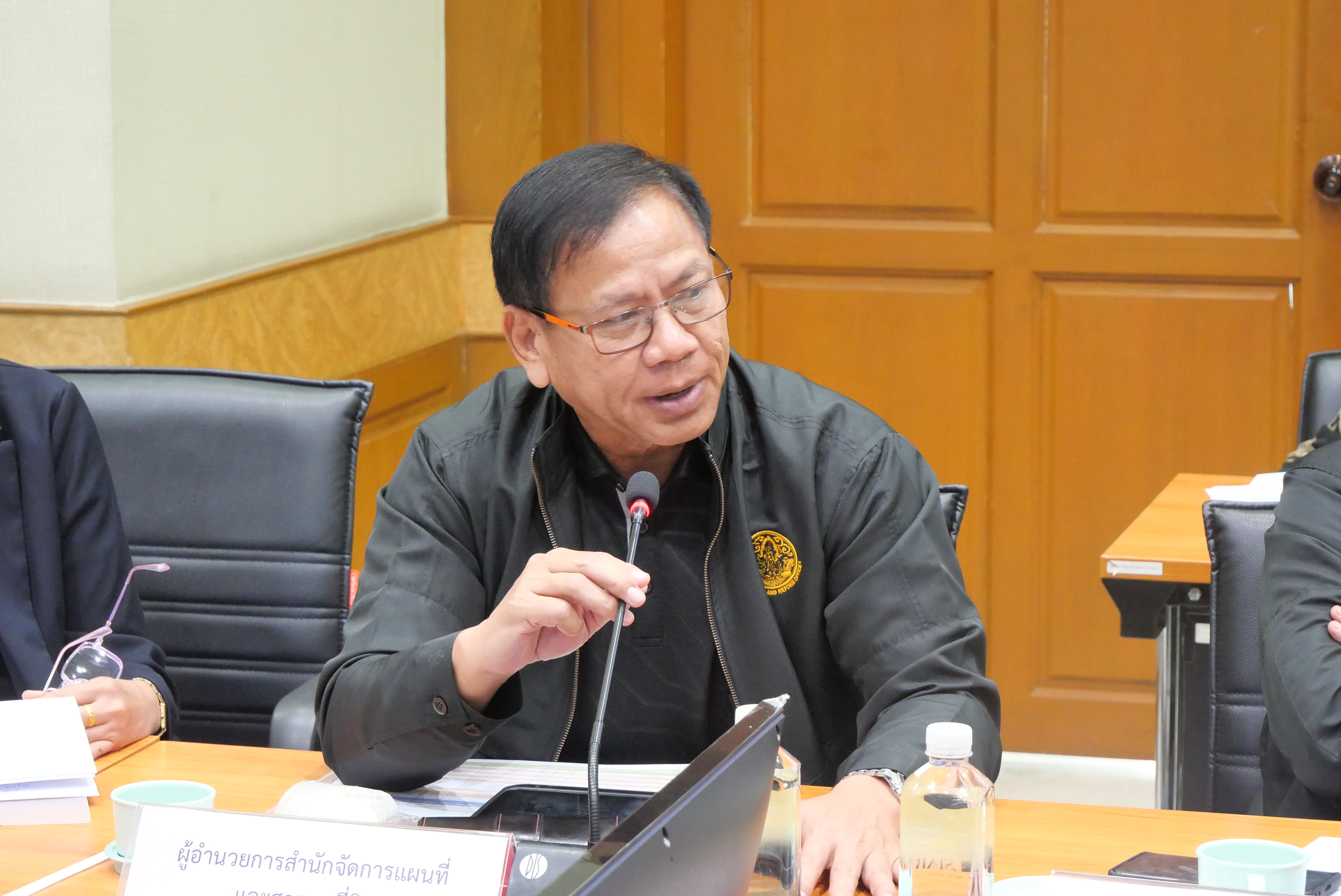 title - เลขาธิการ ส.ป.ก. ประชุมคณะทำงานติดตามเร่งรัดการใช้จ่ายเงินงบประมาณประจำปีงบประมาณ พ.ศ. 2569 ของ ส.ป.ก. ครั้งที่ 1/2569